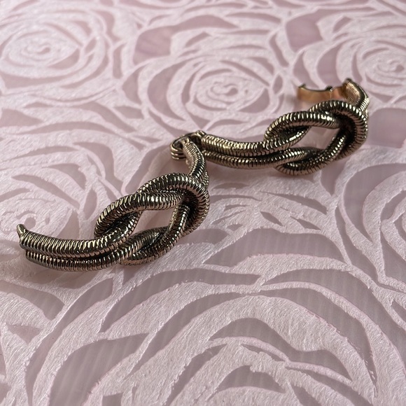 Vintage Brass Plated Knot Cuff Metal Bracelet - Picture 5 of 6